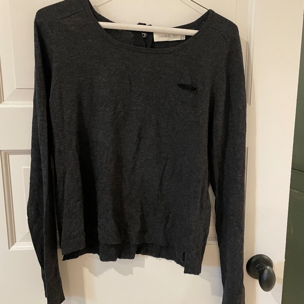 cashmere blend pullover with crewneck back neck detail